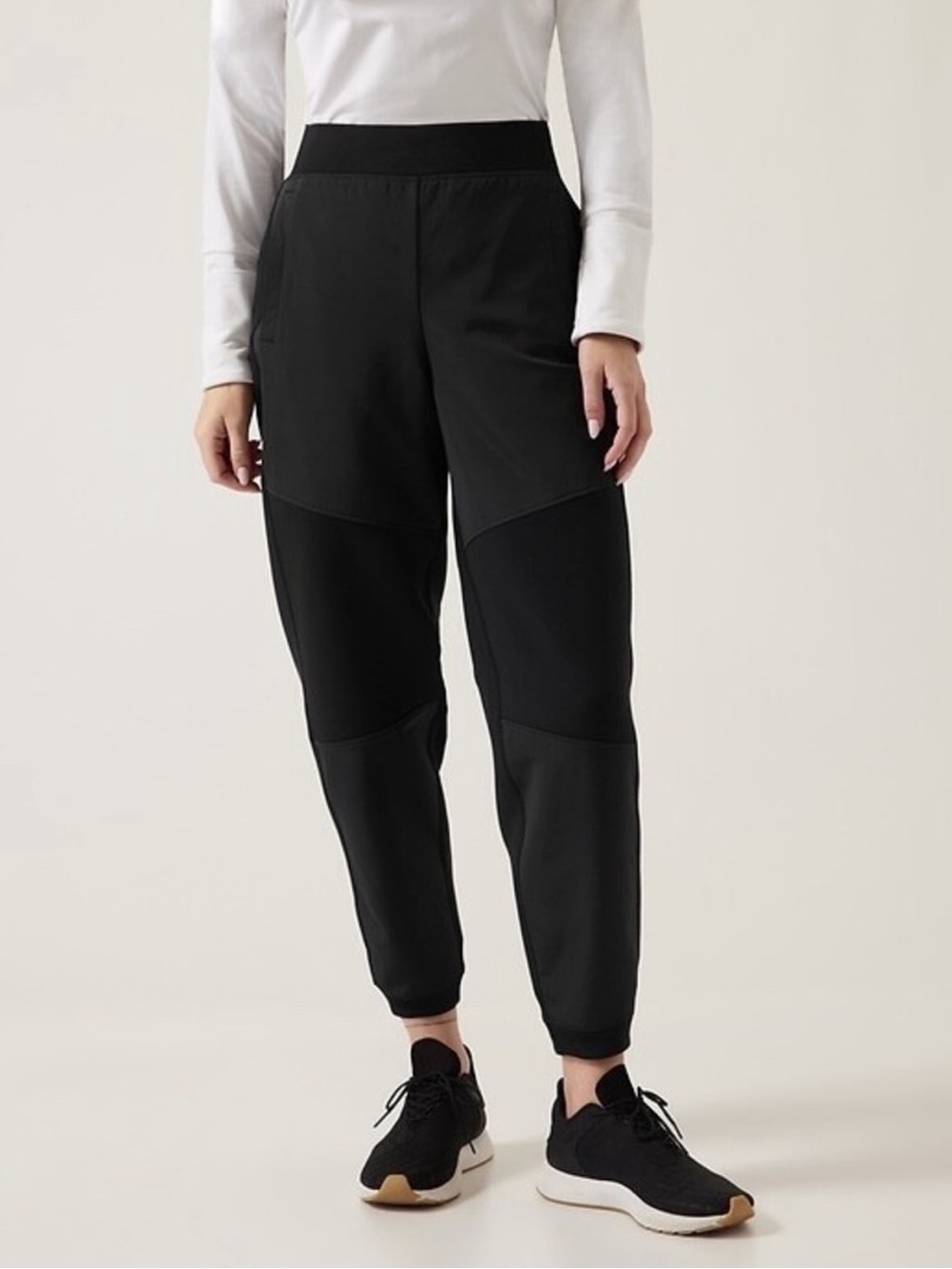 Athleta Get Set Hybrid Joggers Pants Black Size Small
